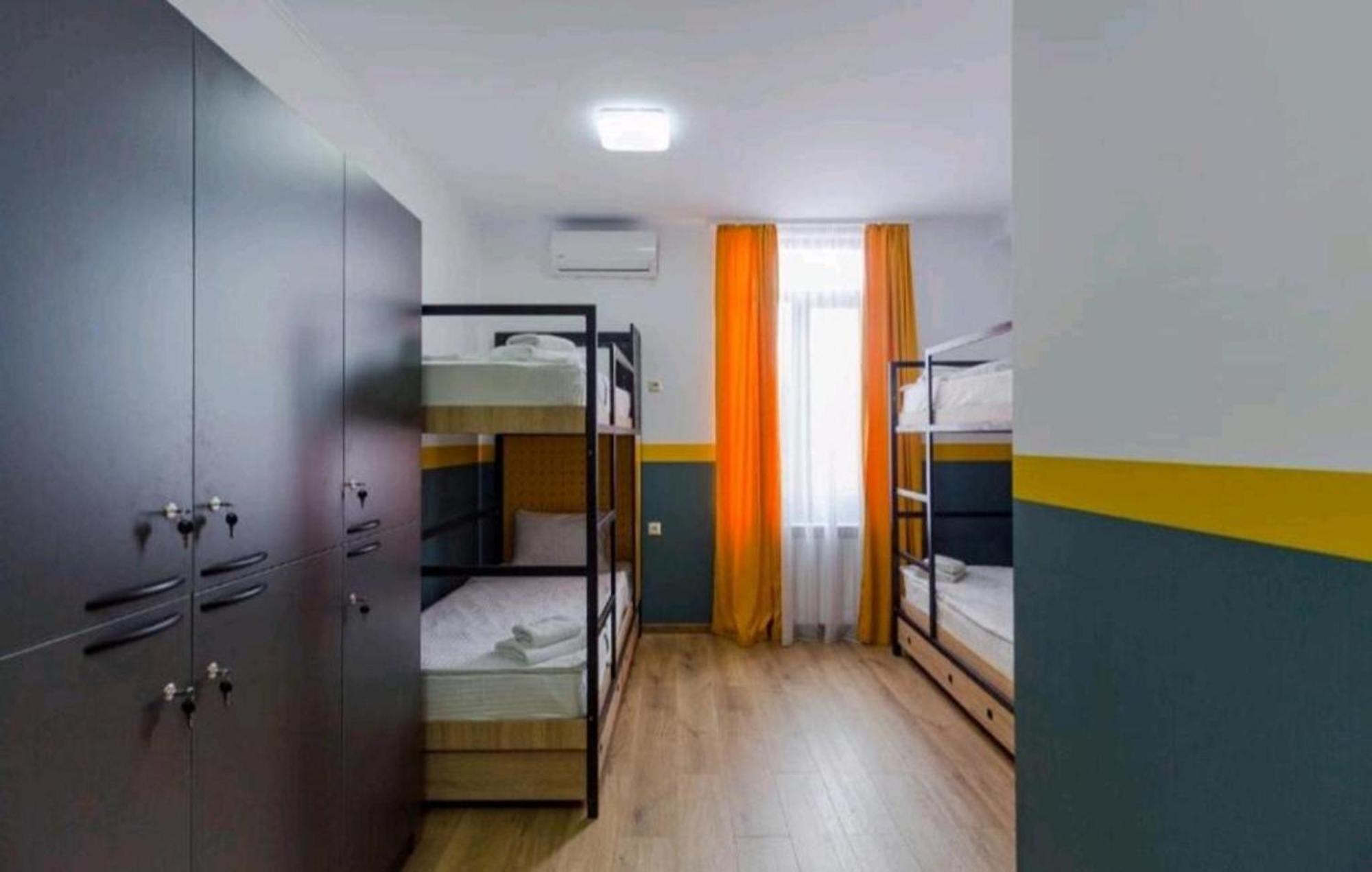 Хостел На Пушкина Batumi Exterior foto